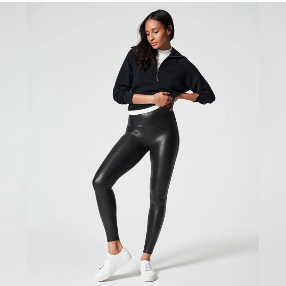 Spanx Black Shiny Faux Leather-Look Leggings size Small